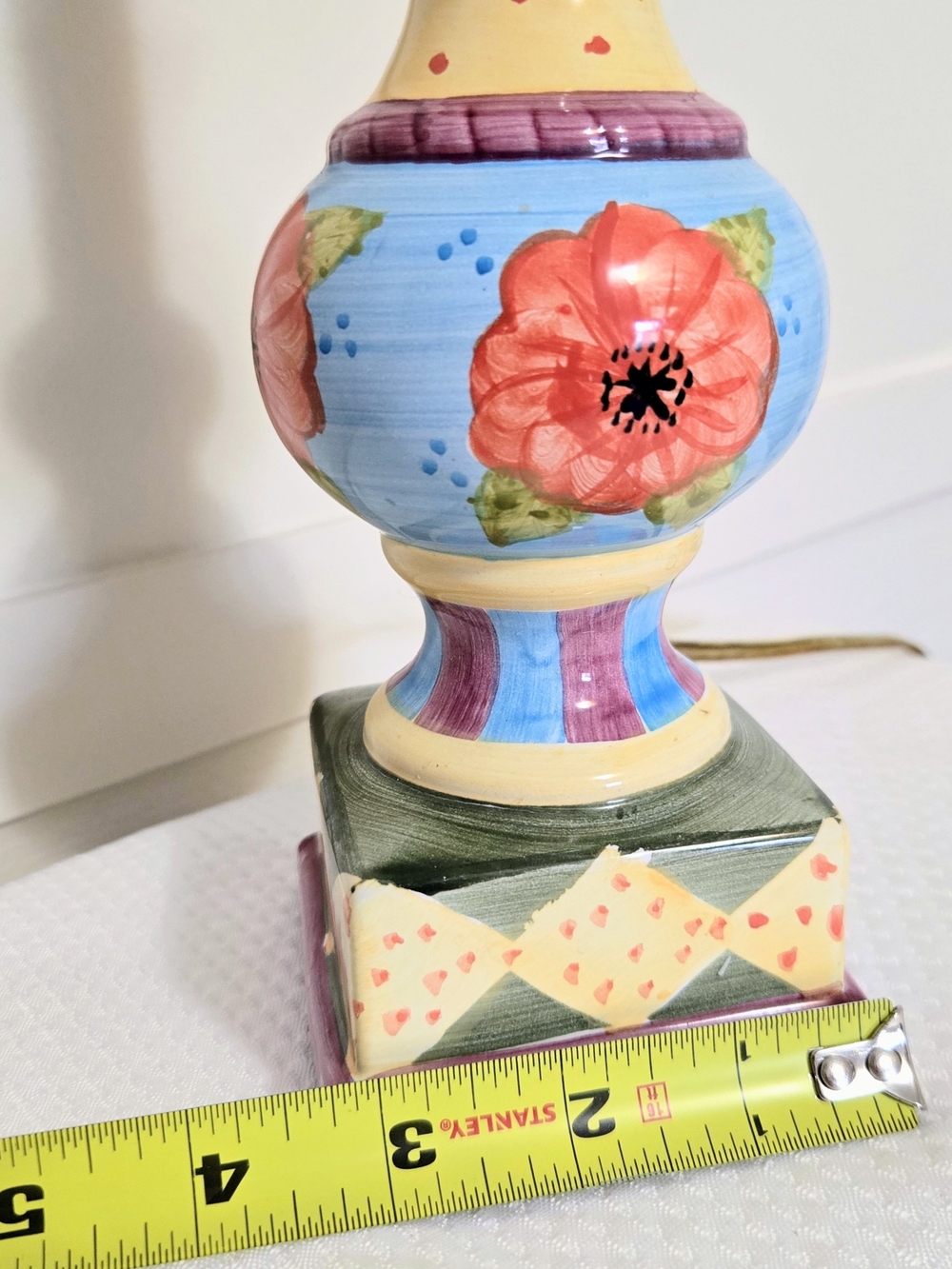 Linens & Things Table Lamp Handpainted Ceramic Pottery Colorful 14.5"  Works - Picture 7 of 9